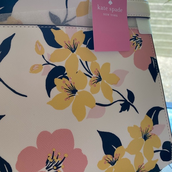 NWOT! Kate Spade Staci Lili Blooms Medium Satchel. - Picture 8 of 15